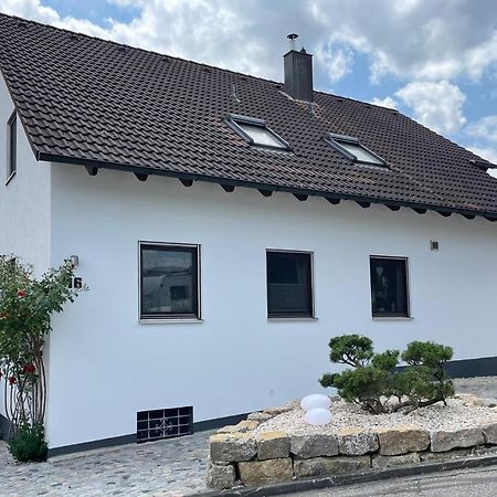 Apartment Am Stadtpark Neumarkt in der Oberpfalz Exterior foto